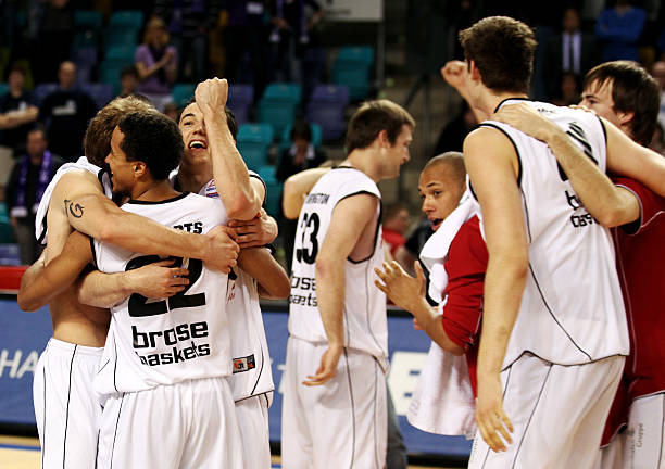 样引发了广 样引发了广